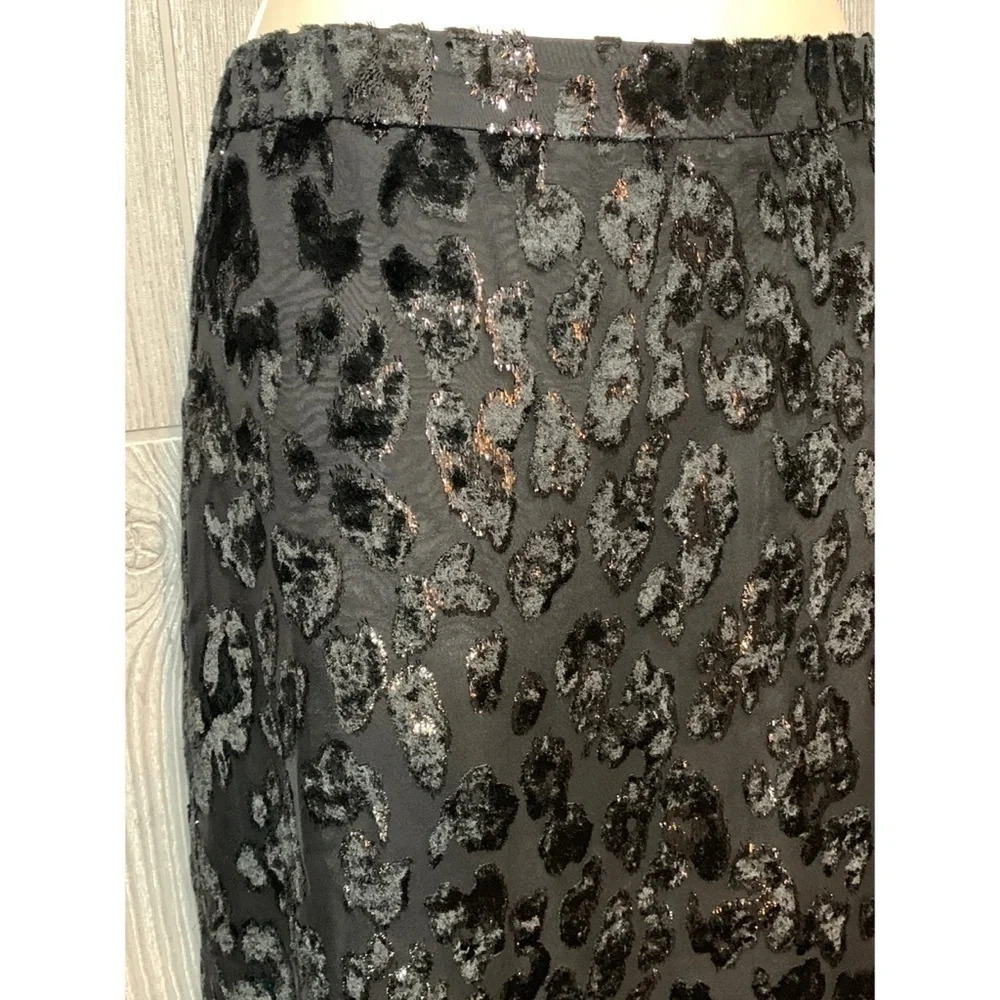 J. Crew Burnout Velvet Leopard Skirt 00 NWT $168 - Picture 3 of 5